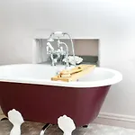 1 Bed In Settle Oc-77800 펜션 *