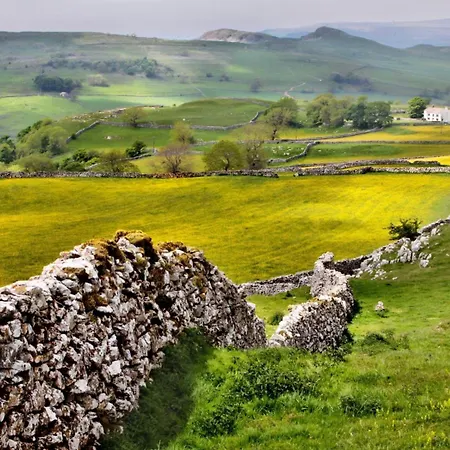 1 Bed In Settle Oc-77800 * Stainforth (North Yorkshire)